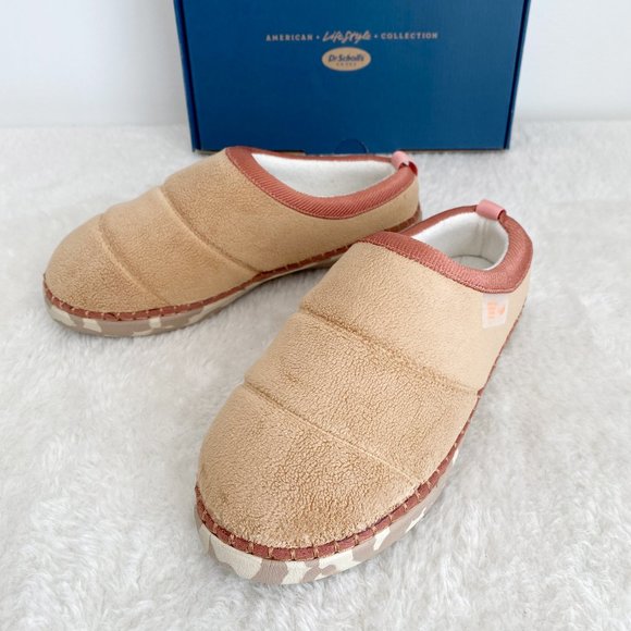DR. SCHOLL'S Women's Cozy Vibes Slippers, Shearling, Nude, Size 7.5/8/8.5/9 - Picture 1 of 7
